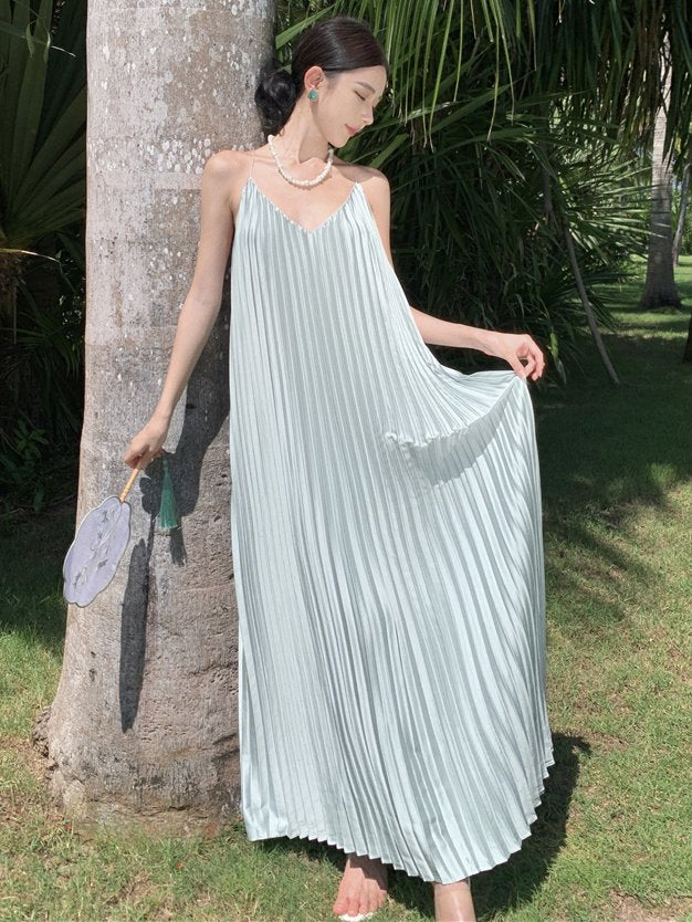 Deria Pleated Dress