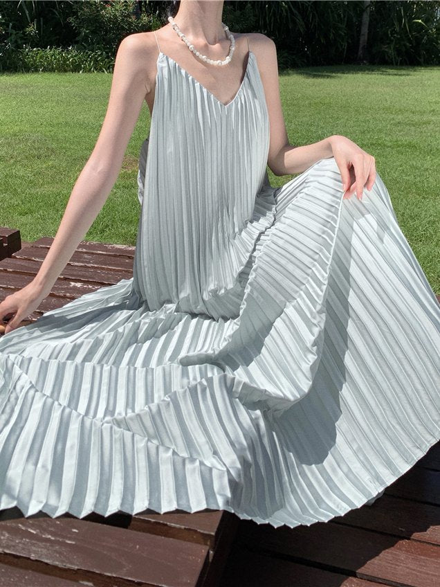 Deria Pleated Dress