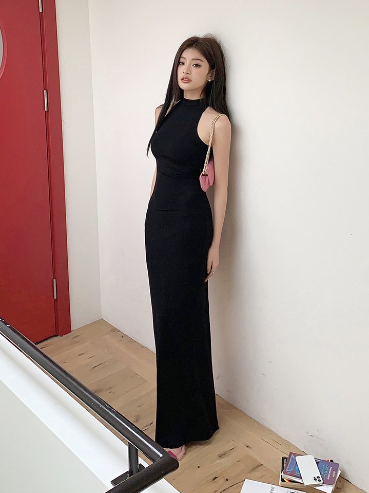 Deann Black Dress
