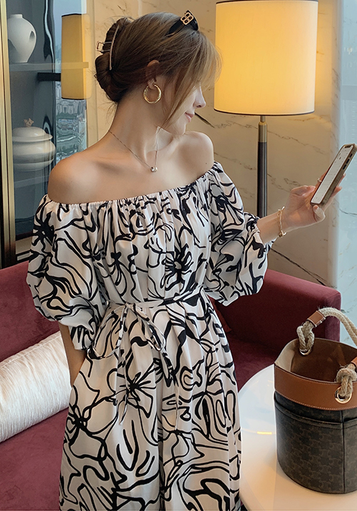 Lorone Offshoulder Dress