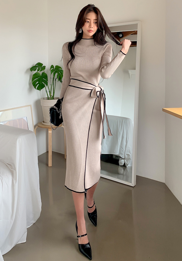Nervia Knit Dress