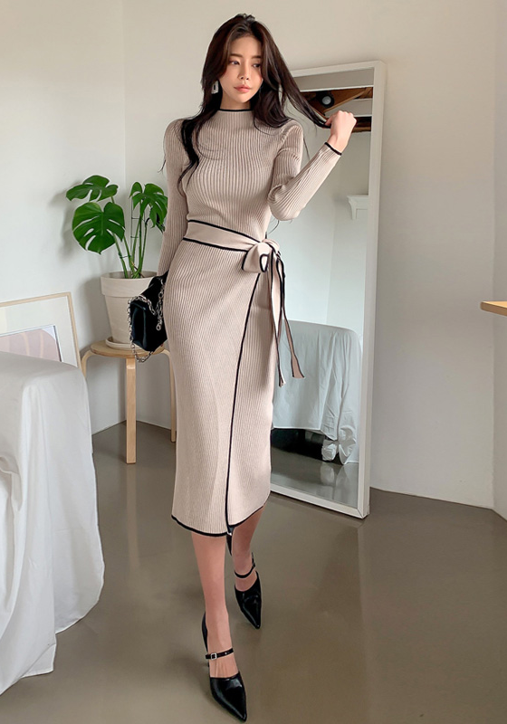 Nervia Knit Dress