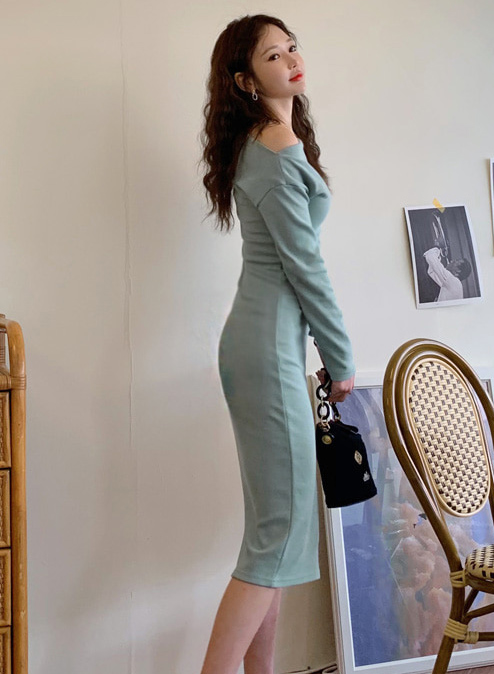 Phealis Dress - One Chic Store