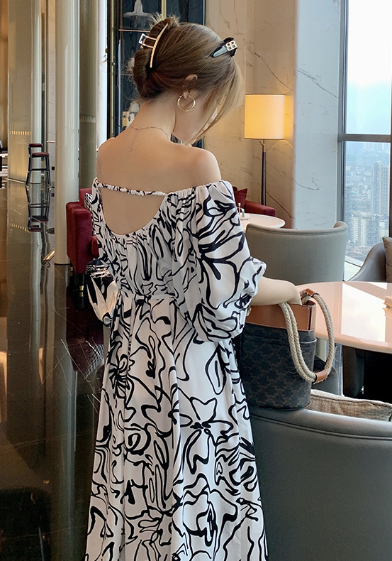 Lorone Offshoulder Dress